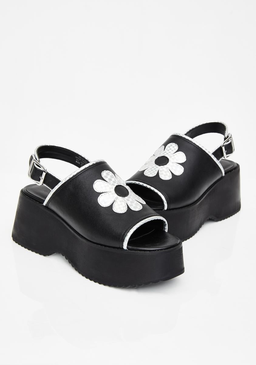 Funky Beat Platform Sandals