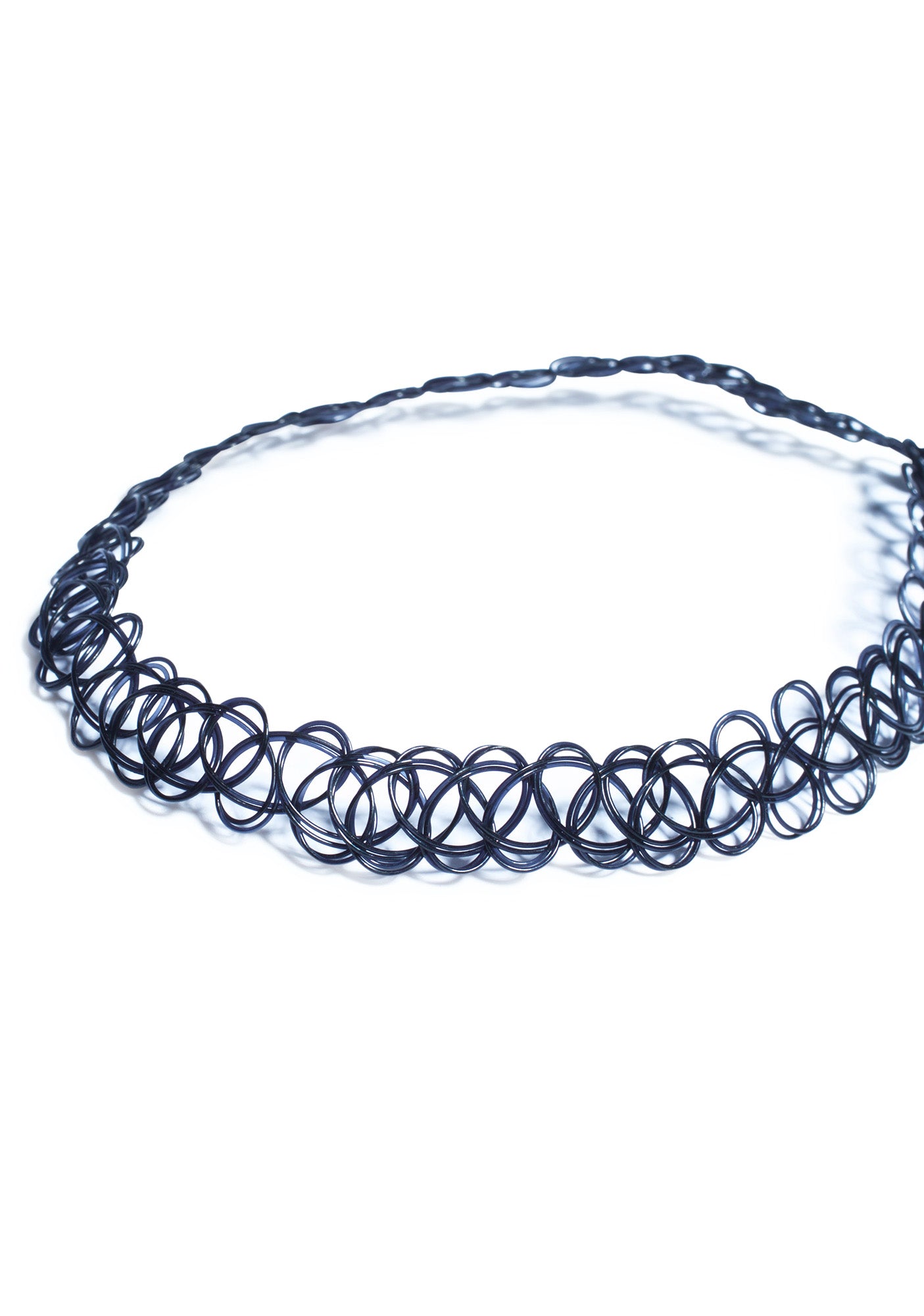 Every girl I knew had one of these plastic stretch choker necklaces. :  r/nostalgia