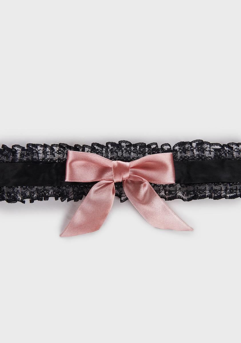 Leather Bow Tie Choker –
