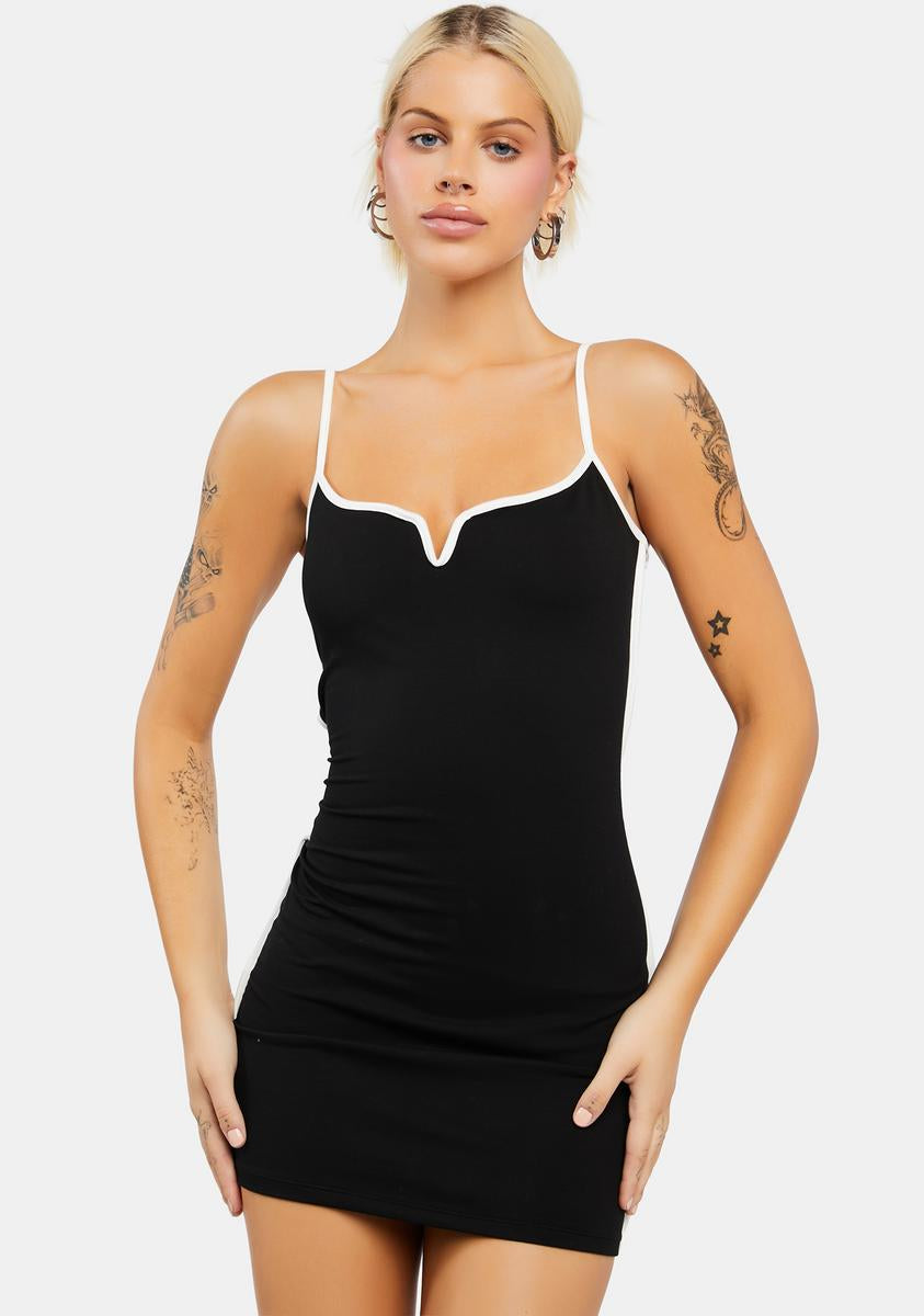 Edikted Heart Neckline Contrast Piping Dress