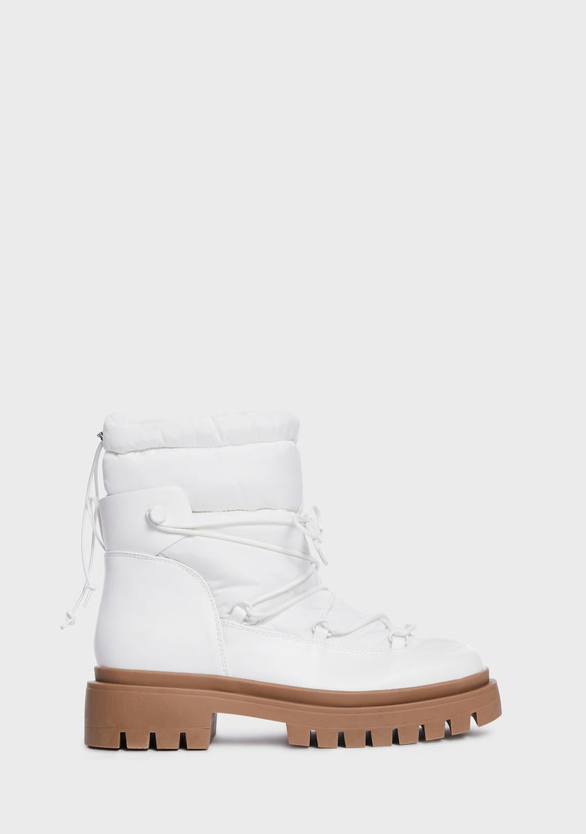 Public Desire Low Platform Snow Boots - White – Dolls Kill