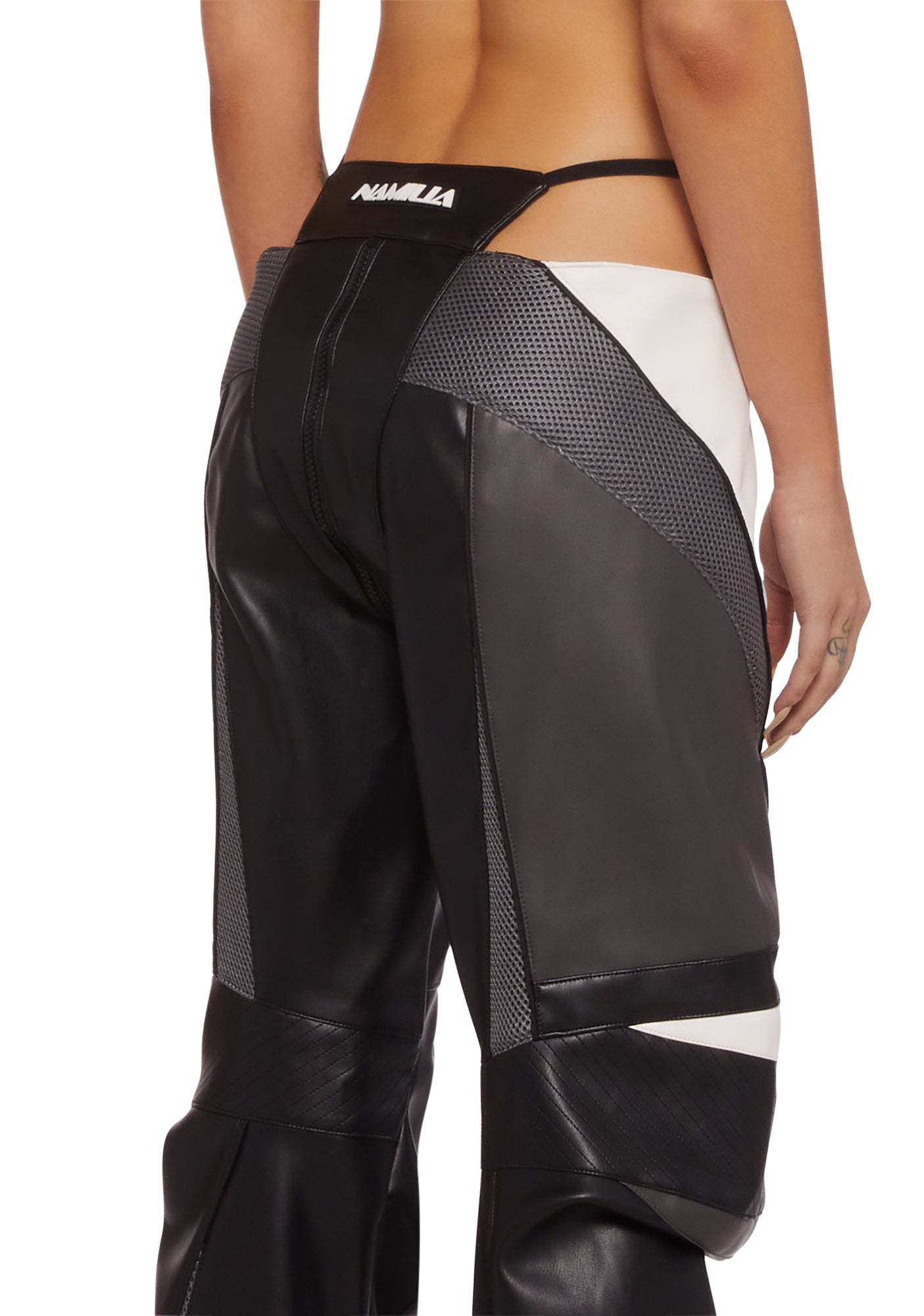 パンツ Naomi W210-3DX_4_fit-870x870.jpg