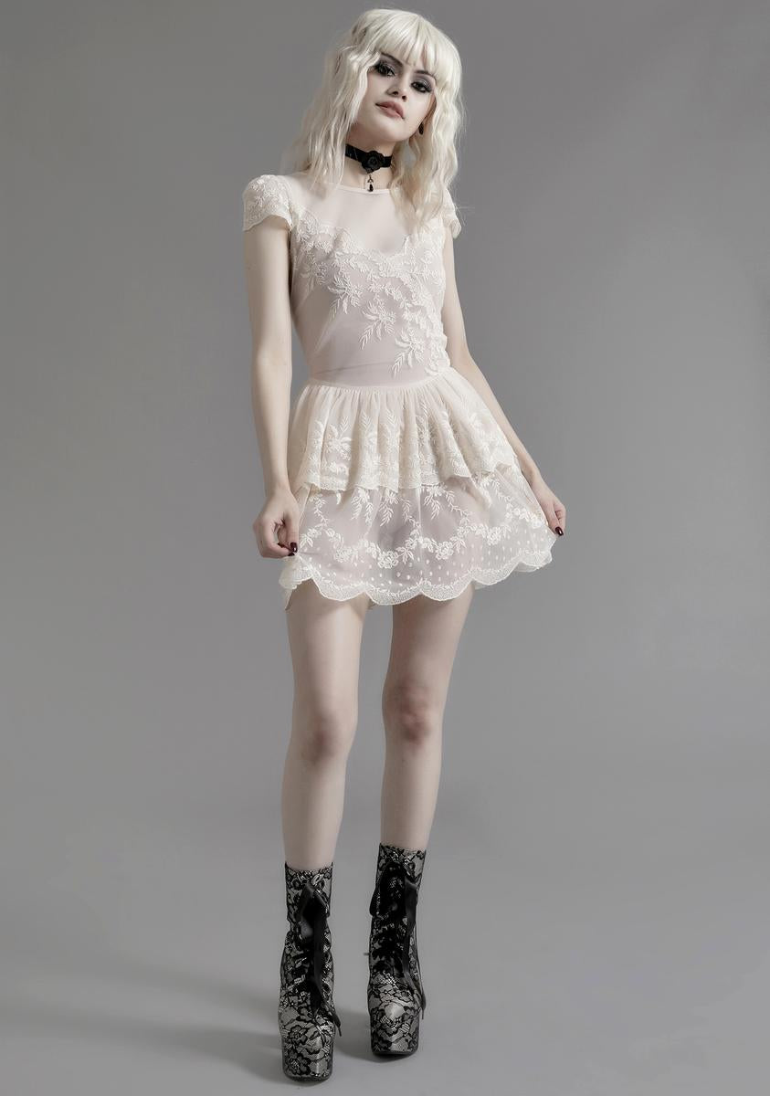 Widow Tea Stain Lace Tiered Mini Dress - Off White Nude – Dolls Kill