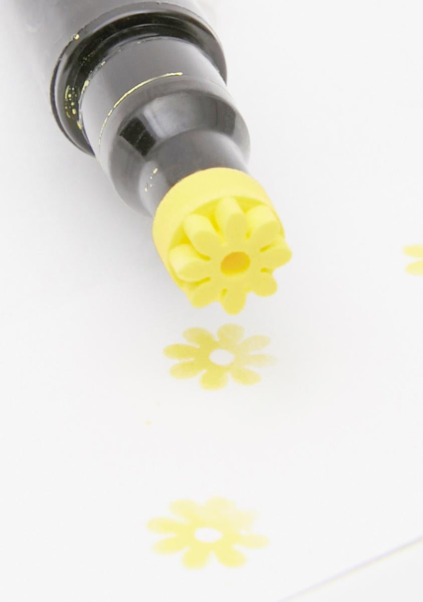 Sunny Flower Girl Stamp Liner