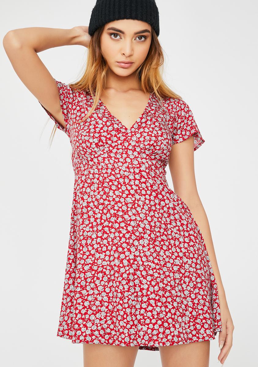 Motel Ditsy Rose Elara Dress – Dolls Kill